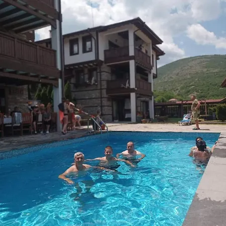 краси Apartman *